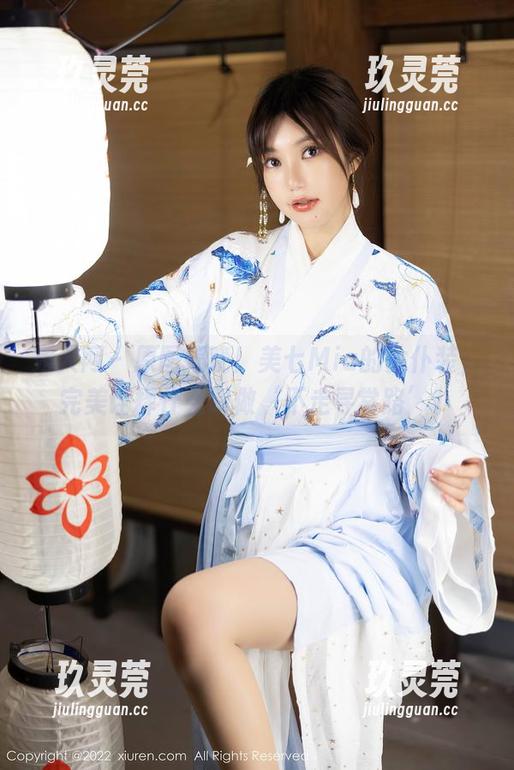 秀人网-美七Mia 秀人网 - 原图揭晓!美七Mia的女仆装,完美诠释什么叫做‘不走寻常路’。