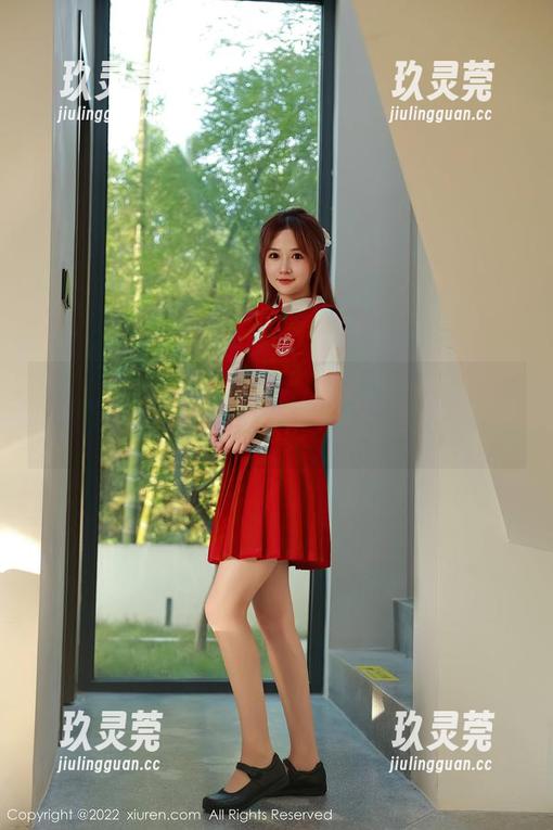 秀人网-虞姬儿 秀人网 - 虞姬儿又来了!最新作品肉丝,真的是挑动了些什么