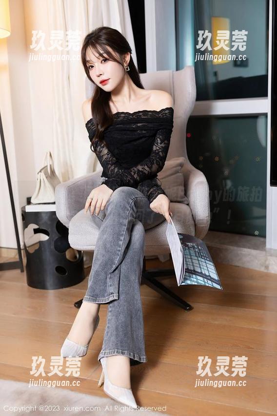 秀人网-陈梵妮Fanny 秀人网 - 美图刷屏,陈梵妮Fanny的旅拍又一次把我们带回了“目的地”!