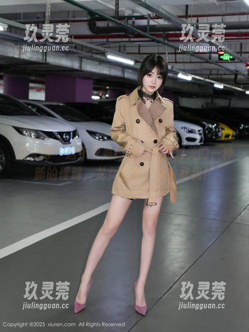 秀人网-龙女宝宝 秀人网 - 这不只是短裤,这是对美的一种新的理解,龙女宝宝,快教教我!