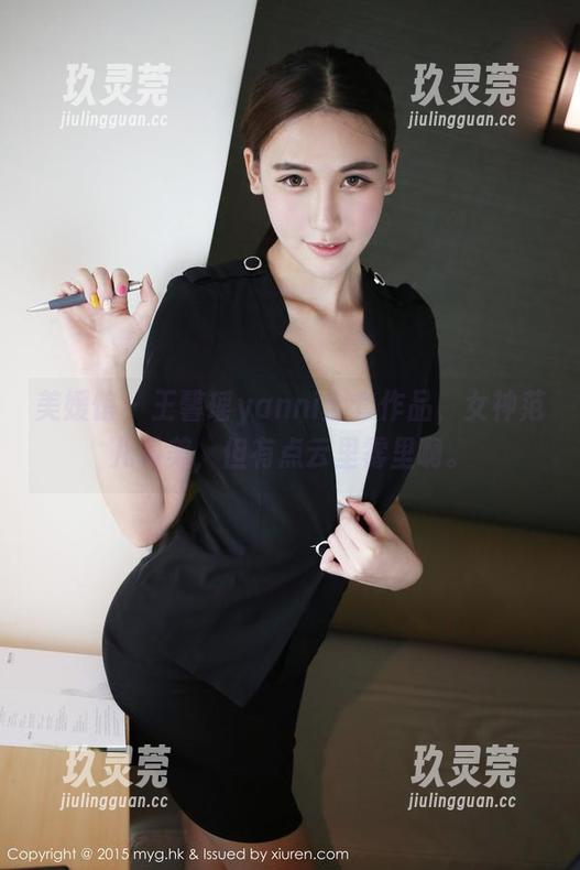 美媛馆 - 王馨瑶yanni全套作品，女神范儿虽美，但有点云里雾里啊。