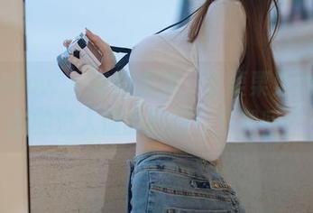 花漾show - 美图来袭，艾栗栗栗栗栗栗吖的没人懂的厨娘！下载吗？