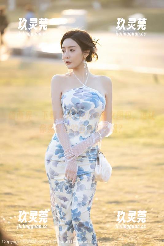 语画界-允儿Claire 语画界 - 下载允儿Claire修女图包,谁让你羡慕她的白色袍子呢?