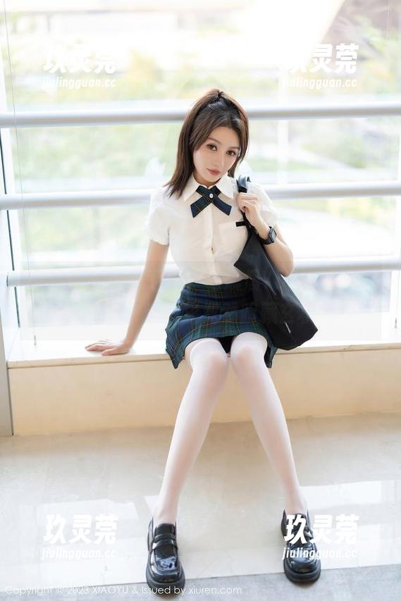 语画界 - 说来话长，杨晨晨Yome的夏日作品，资源里竟然暗藏玄机