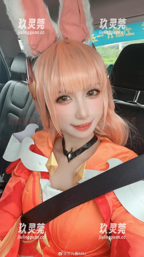 私房里的贝儿酱Miki，粉色搭配，撩拨着我的审美神经，果真很有意思。