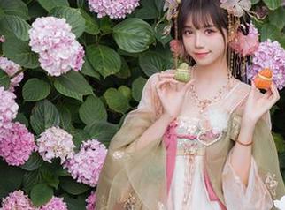 我和贰加六的恶女花魁照片：这气氛，是要干嘛呢？