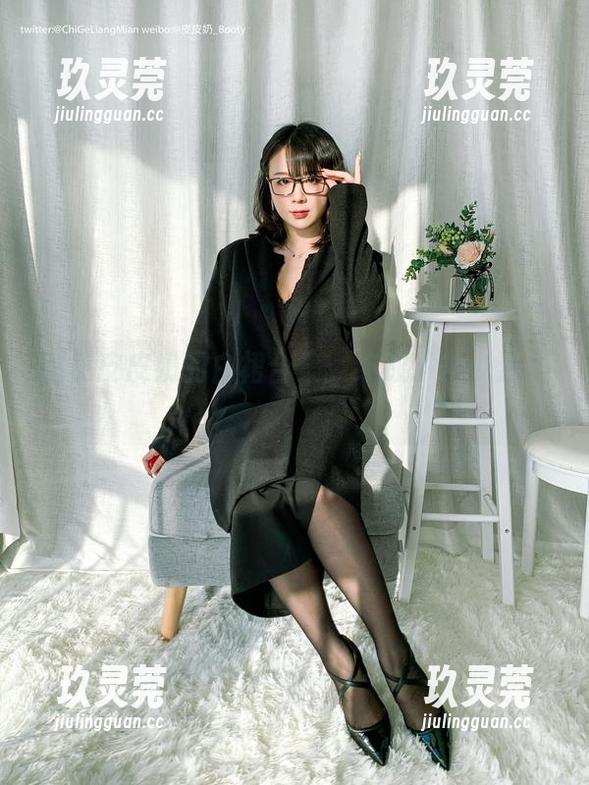 超皮皮皮奶的白裙合集：绽放了多少温柔？