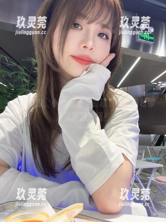 自由奔放，小心闪月半的超级免费岛村卯月资源游乐场！