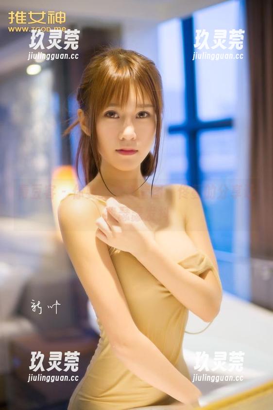 青豆客 - 你要的黑色套图，佟蔓的分享让我瑟瑟发抖