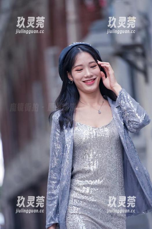 魔镜街拍-曼曼 魔镜街拍 - 原图揭晓!裤里丝,曼曼的小心思。